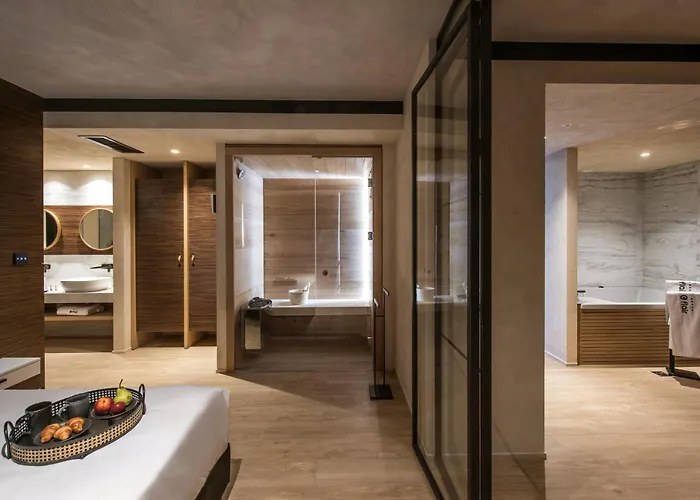 Chania Flair Boutique Hotel, Adults Only, Tapestry Collection By Hilton Szálloda Hriszí Aktí Haniá